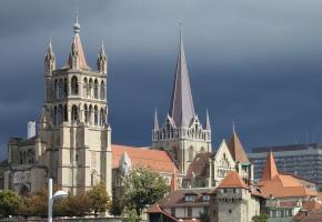 1280px-cathedrale_lausan_70476.jpg