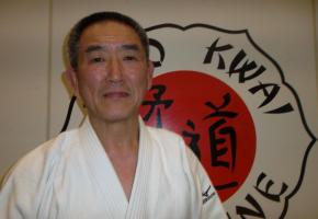 Maître Hiroshi Katanishi, une vie dédiée au judo. Wullschleger.