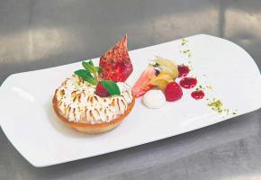 Tartelette à la rhubarbe meringuée