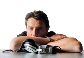Le DJ Igor Blaska remet ça!