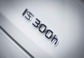 LEXUS IS 300H F SPORT LEXUS IS 300H F SPORT