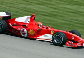 michael_schumacher_ferrari_2004.jpg