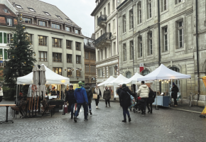 Le marché égaye la Palud chaque vendredi de mars à décembre