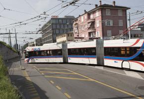 Les transports publics lucernois ont prêté le véhicule à leurs homologues lausannois pour la phase de test. TL