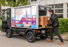 La flotte sera composée d’un scooter à 3 roues et d’une camionnette. SMARGO La flotte sera composée d’un scooter à 3 roues et d’une camionnette. SMARGO