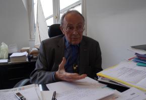Michel Rocard estime que désordre social et populisme vont augmenter en Europe . CHARAF Michel Rocard estime que désordre social et populisme vont augmenter en Europe . CHARAF
