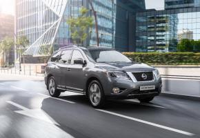 NISSAN PATHFINDER - Séduire les Russes NISSAN PATHFINDER - Séduire les Russes