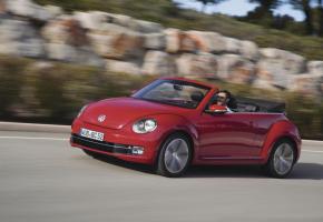  VW BEETLE CABRIOLET SPORT - Un mythe habillement ressuscité. DR