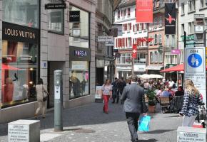 La rue du Bourg risque de souffrir du départ de la célèbre enseigne Cartier. © Valdemar VERISSIMO La rue du Bourg risque de souffrir du départ de la célèbre enseigne Cartier. © Valdemar VERISSIMO