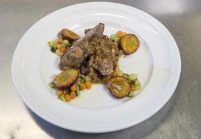 Râbles de lapin aux pruneaux Râbles de lapin aux pruneaux