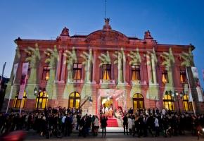 Lors de cet événement, le Grand Théâtre de Genève accueille chaque année des dizaines de médias du monde entier. dr Lors de cet événement, le Grand Théâtre de Genève accueille chaque année des dizaines de médias du monde entier. dr