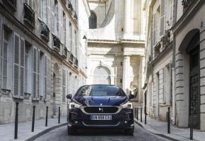 DS 5 HYBRID 4X4 ETG6. dr DS 5 HYBRID 4X4 ETG6. dr