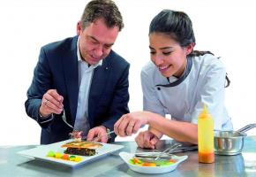 Gilles Meystre, Président de GastroVaud et Valentina Cavaliere. dr Gilles Meystre, Président de GastroVaud et Valentina Cavaliere. dr
