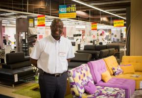Amadou Sagna, directeur de la filiale de Bussigny. MISSION Amadou Sagna, directeur de la filiale de Bussigny. MISSION