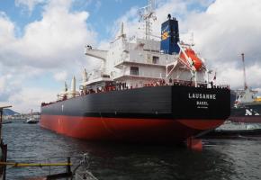  Le "Lausanne", 60'000 tonnes, est le dernier fleuron de la marine suisse. DR