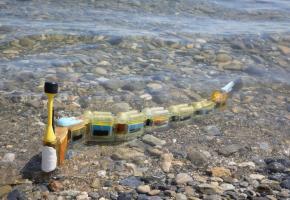  "Envirobot" à l'oeuvre sur les rives du Léman. dr