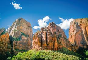 Lors des randonnées, il faut savoir prendre le temps d’admirer les sublimes paysages. 123RF Lors des randonnées, il faut savoir prendre le temps d’admirer les sublimes paysages. 123RF