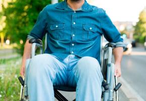 Lausanne compte 94 places jaunes destinées aux personnes en situation de handicap. 123RF Lausanne compte 94 places jaunes destinées aux personnes en situation de handicap. 123RF