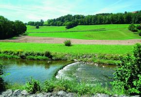 Une balade qui mêle les plaisirs de la campagne et de la - petite- ville de Moudon. MOUDON TOURISME