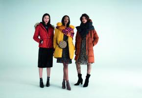 On superpose, on ose : layering, doudounes et fausse fourrure. © C & A On superpose, on ose : layering, doudounes et fausse fourrure. © C & A