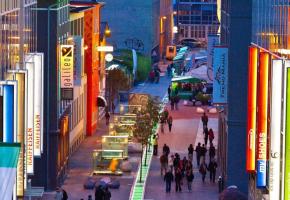 Tous les commerçants sont appelés à participer au Prix du Commerce. LAUSANNE TOURISME Tous les commerçants sont appelés à participer au Prix du Commerce. LAUSANNE TOURISME