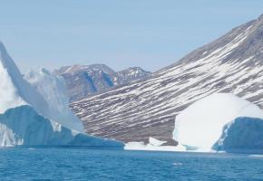 La fonte de plus en plus rapide des glaces du Groenland inquiète les scientifiques. DR La fonte de plus en plus rapide des glaces du Groenland inquiète les scientifiques. DR