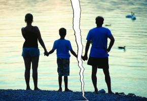 Malgré l’évolution du droit, nombre de pères divorcés continuent de se sentir lésés par la Justice. 1,2,3 RF