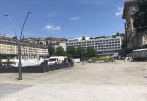 L’association Les Amis de la Riponne veut faire de la place un lieu où les gens se rencontrent. CA L’association Les Amis de la Riponne veut faire de la place un lieu où les gens se rencontrent. CA