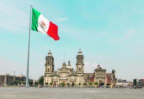 La Plaza de la Constitución et sa cathédrale métropolitaine, le lieu où convergent tous les festivals et événements. 123RF/ DIEGO GRANDI La Plaza de la Constitución et sa cathédrale métropolitaine, le lieu où convergent tous les festivals et événements. 123RF/ DIEGO GRANDI