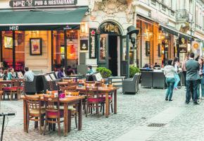 Des rues au charme typiquement parisien. 123RF