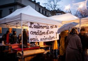 En décembre dernier, les animateurs de la FASL avaient manifesté Place de la Riponne contre la volonté de la Ville de «municipaliser» l‘animation culturelle. MISSON En décembre dernier, les animateurs de la FASL avaient manifesté Place de la Riponne contre la volonté de la Ville de «municipaliser» l‘animation culturelle. MISSON