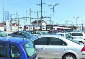 Le matin, dès 7h30, difficile de trouver des places de parc dans les P+R entre Lausanne et Coppet . © Valdemar VERISSIMO Le matin, dès 7h30, difficile de trouver des places de parc dans les P+R entre Lausanne et Coppet . © Valdemar VERISSIMO