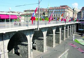 Dès 2017, le grand pont sera fermé à la circulation automobile. 