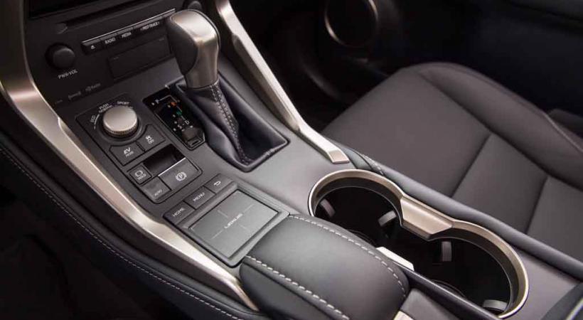 LEXUS NX 300H 