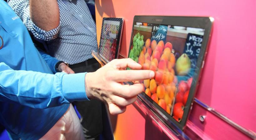 Ecran OLED pour la Tab S