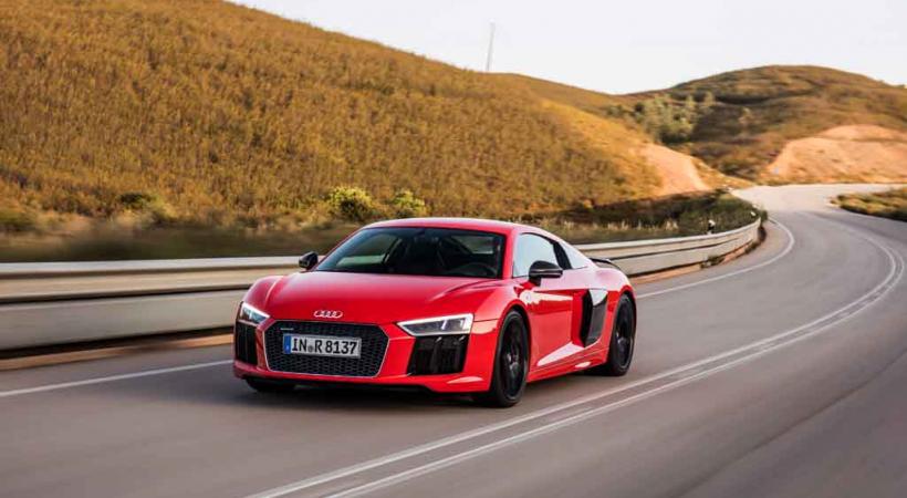 AUDI R8