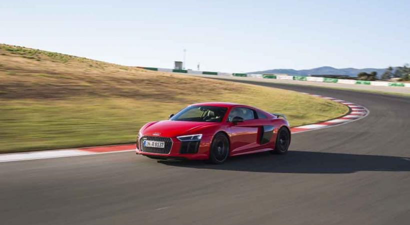 AUDI R8