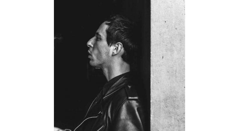 02.04 – The Avener           