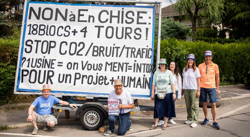 Quelques membres de Sauvegardons Crissier: Patrick Voegelin, conseiller communal, André Tharin; Rebecca Voegelin; Silvia Losada, conseillère communale; Lorna Hinde; Fabien Dousse, conseiller communal. MISSON-TILLE 