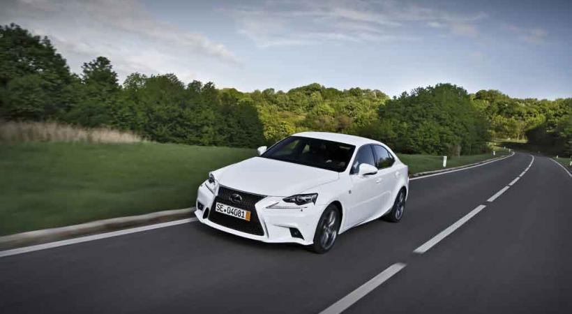 LEXUS IS 300H F SPORT