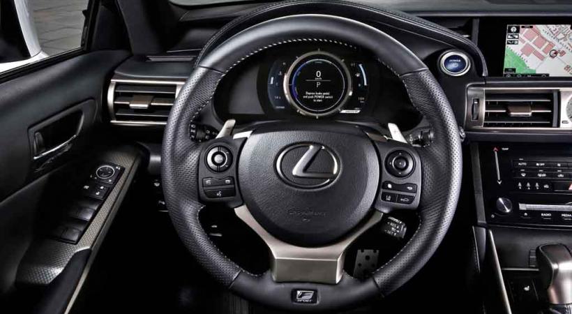 LEXUS IS 300H F SPORT