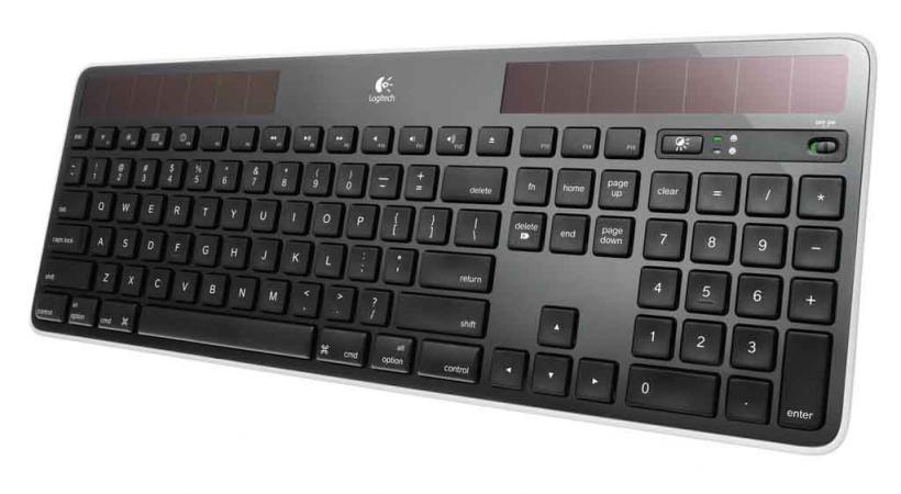 Logitech K750