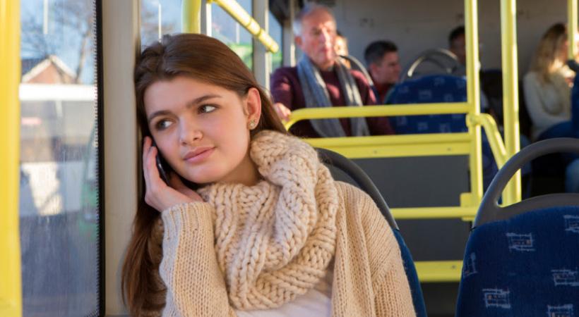 Selon une étude menée par l'EPFL, la voiture fait encore rêver les ados et surtout les filles. DR
