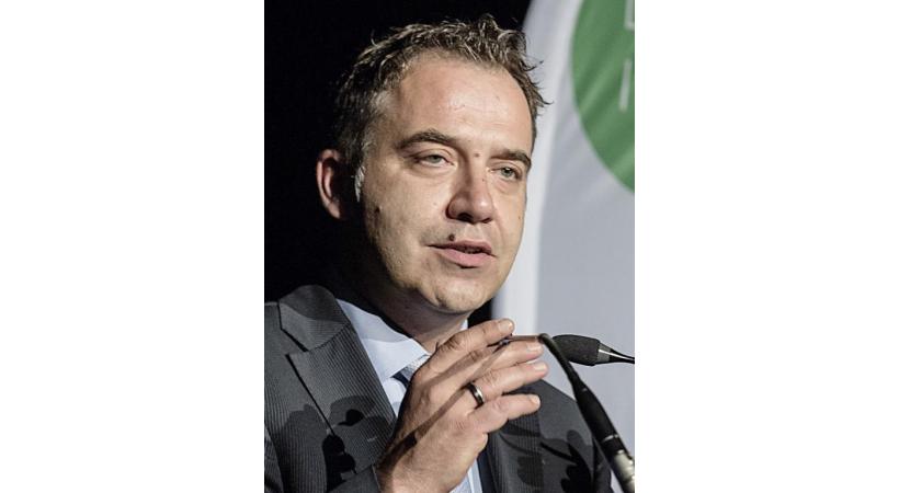 DR