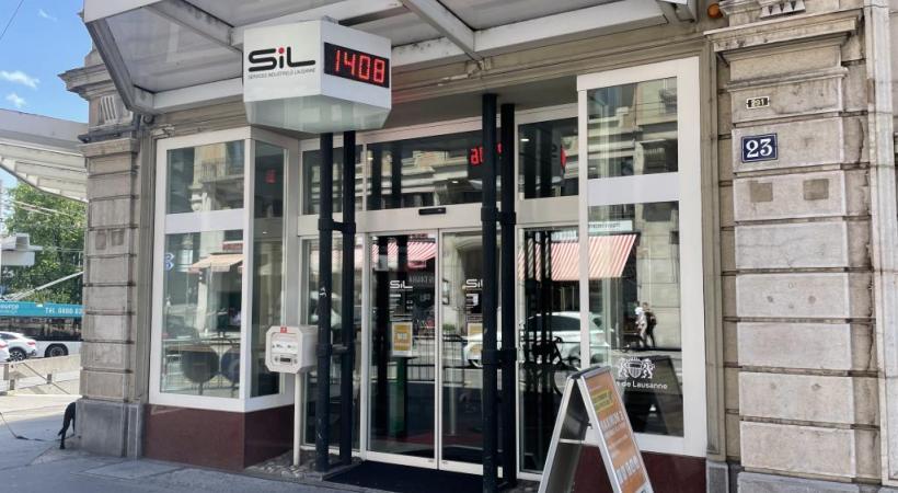 Le siège historique des SIL, à Chauderon. En médaillon le municipal Jean-Yves Pidoux. CA