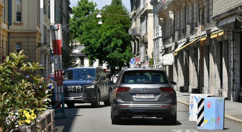 Les nouveaux aménagements empêchent les voitures de se croiser. VERISSIMO