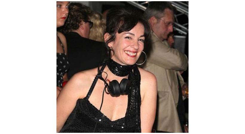  Béatrice Ardisson au bar club abc