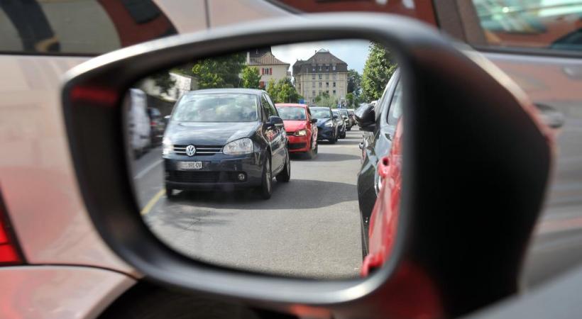 Dans l’agglomération lausannoise, la voiture reste privilégiée pour les déplacements quotidiens. VERISSIMO