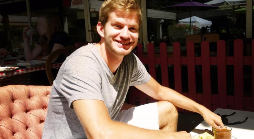  Thomas Wiesel adore la terrasse du café de la Grenette, à Lausanne. SHNEITER