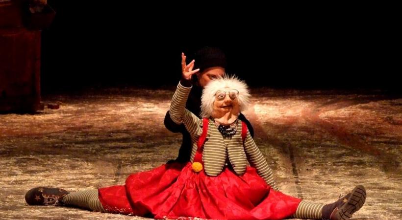 Les encombrants font leur cirque. ERIC LEGRAND 